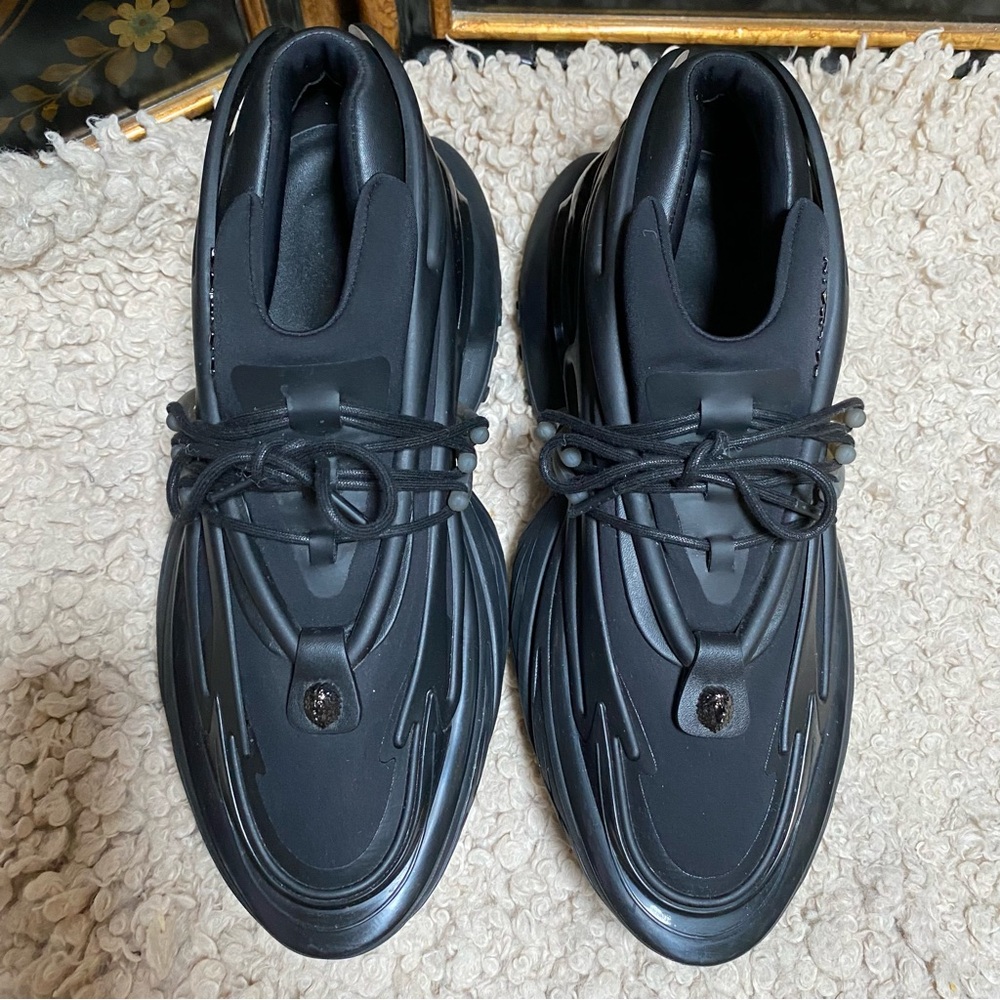 Balmain Unicorn Low-Top Sneakers - Picture 2 of 11